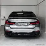 PRO style Trunk Spoiler for BMW G30 / F90, glossy black
