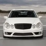 Front Grille for Mercedes-Benz W211 facelift (06-09), glossy black